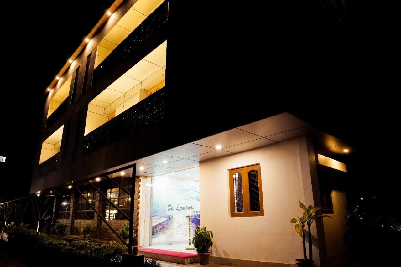 Hotel De L'Amour Port Blair Exteriör bild